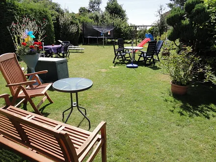 Unser großer Garten für alle Gäste 