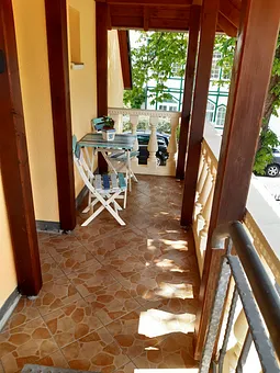 Balkon mit Sitzmöglichkeit