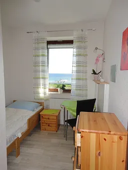 Kinderzi. FeWo Meerbl. Bett 190x90