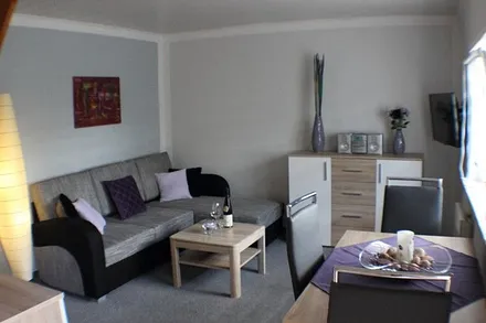 Wohnzimmer mit Schlafchouch