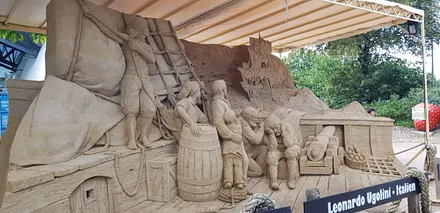 ... oder Sandkunstwerke am Pier 7 bestaunen