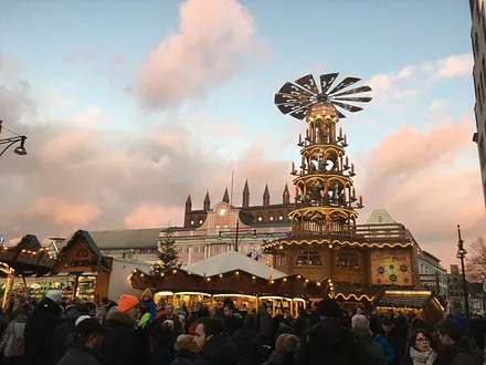 Zum Weihnachtsmarkt nach Rostock