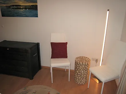 Lese-Ecke in Schlafzimmer 1