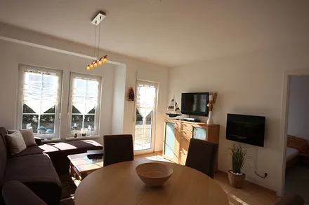 Blick ins Wohnzimmer