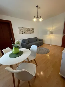 Wohnzimmer mit Essecke