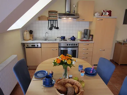 Eßecke mit Küchenzeile