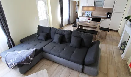 Wohnbereich mit Küchenzeile