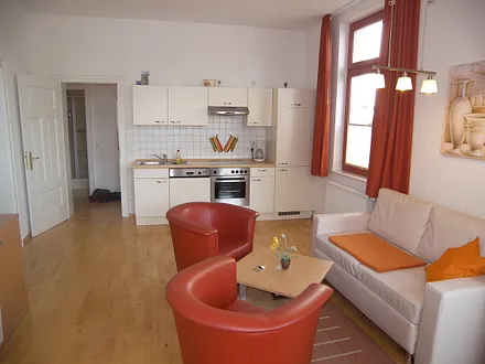 Wohnzimmer mit Küchenzeile