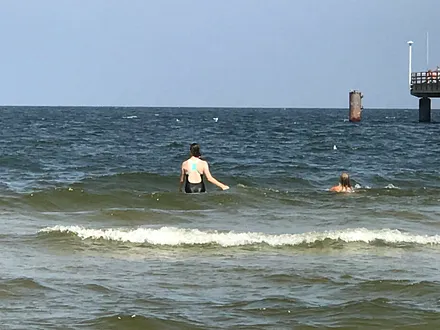 Abkühlung im Meer