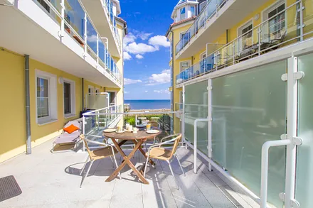 Terrasse/ Balkon mit Blick zur Ostsee