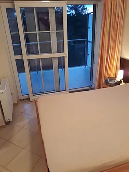 Schlafbereich/Zugang zum Balkon