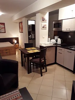 Küchenzeile/Essbereich