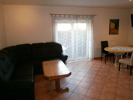 Wohnbereich/ ausziehbare Couch max. 2 Personen