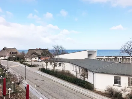 seitlicher Meerblick vom Balkon