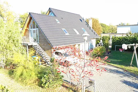 Aussenansicht mit Treppe zur Ferienwohnung