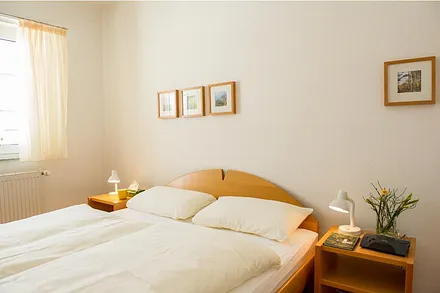 Zweites Schlafzimmer  mit Doppelbett