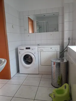 ....mit Waschmaschine und Trockner