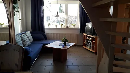 Wohnbereich ( mit Schlafcouch )