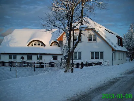 unser Haus im Winter