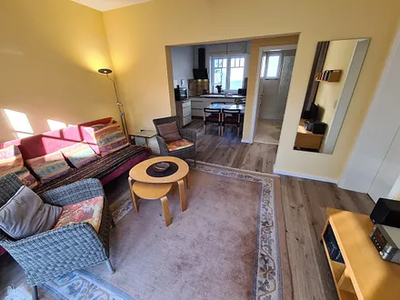 Sitzecke mit Blick zur Küche