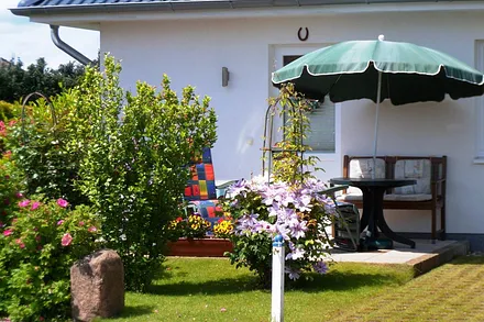 Terrasse mit Grillmöglichkeit