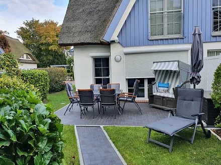 * neue * Süd-West-Terrasse mit Strandkorb