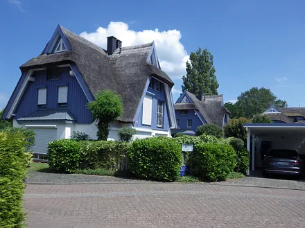 Haus Sonnenstern mit Carport; NEU: Außenjalousien