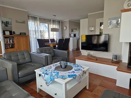 Blick ins Wohnzimmer