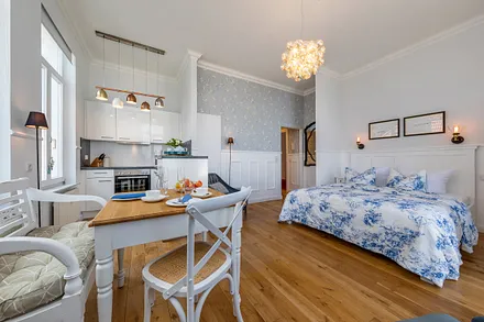 Hier der Blick Richtung Flur (rechts hinten im Bild).