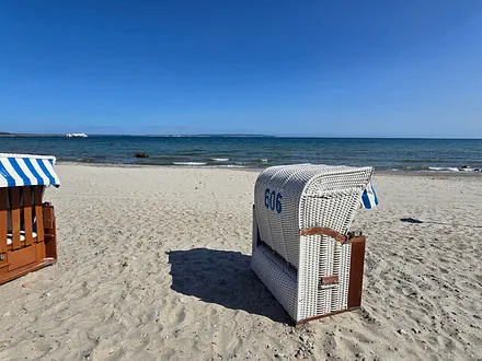 Ihr Strandkorb am Strand.