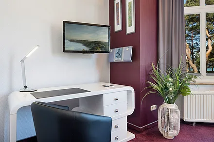 Flat-TV und HiFi-Anlage sind vorhanden. WLAN steht kostenfrei zur Verfügung. 