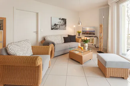 ... einen 40 Zoll großen Smart-TV von Loewe ...