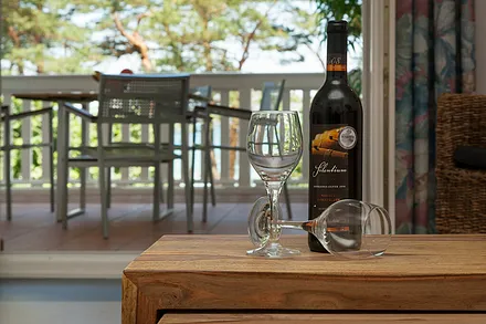 Ihre mitgebrachten Fahrräder können Sie in einem abschließbaren Fahrradraum in der Tiefgarage abstellen.