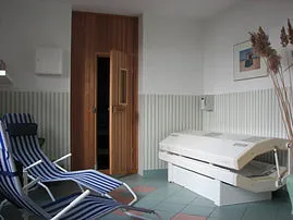 Die Sauna mit Solarium im DÜNENHAUS können Sie individuell buchen.