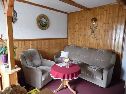 kombinierter Wohn und Schlafraum