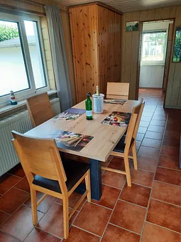 Esstisch Wohnzimmer mit Blick zur Küche