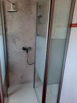 Bad Dusche