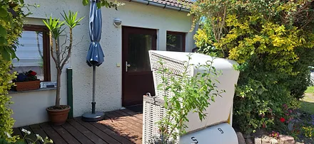 Eingangsbereich draußen 