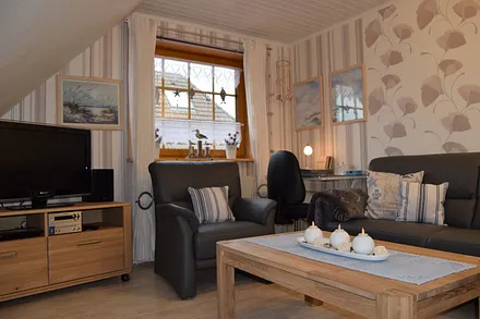 Flachb.TV,Musikanlage,DVD-Player u.Schreibt.