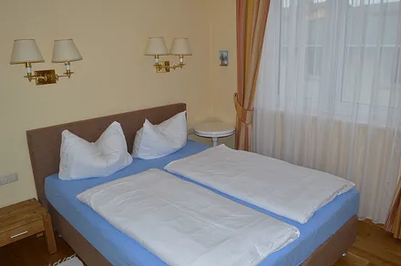 Boxspringbett mit einer Liegefläche von 160cm x 200cm