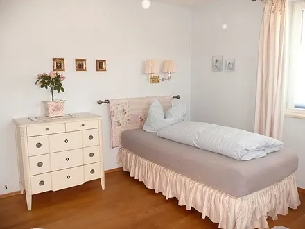 Bett im 2. Schlafzimmer