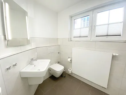 Badezimmer mit Waschbecken