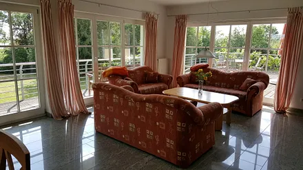 Wohnzimmer im Erdgeschoss