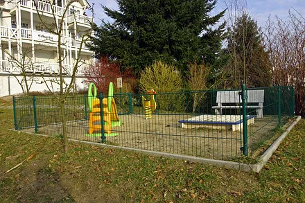 Kleiner Spielplatz für die Kleinen