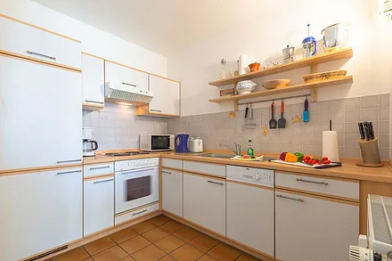 komplett ausgestattete Küchenzeile