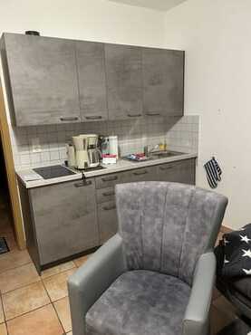 Wohnzimmer mit Küchenzeile