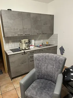 Wohnzimmer mit Küchenzeile