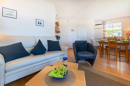 Sitzgruppe mit ausziehbarer Schlafcouch