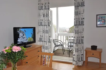 TV mit Flachbildschirm