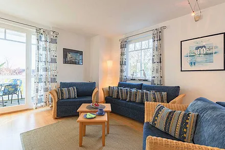 Sitzgruppe mit ausziehbarer Schlafcouch  im Wohnzimmer